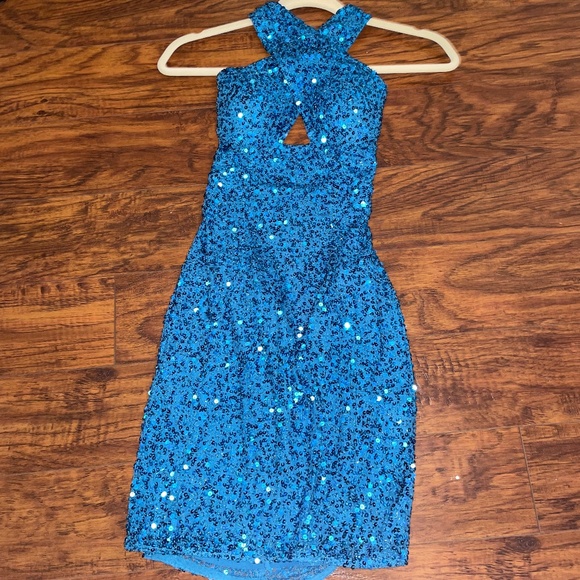 Turquoise Sequence Short Key Hole Dress- Sherri Hill - Picture 1 of 5